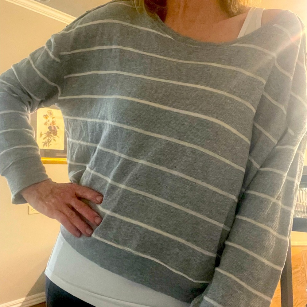 Splendid Lightweight Sweater size L